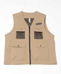 KEEN（キーン）の「NYLON MULTI POCKET VEST / ナイロン マルチ ポケット ベスト（ベスト）」
