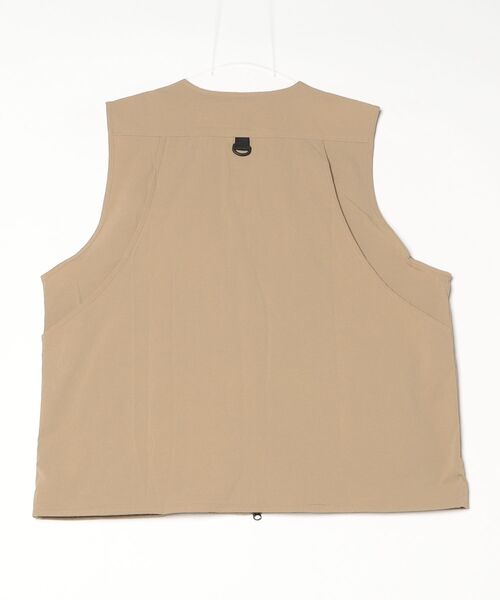 KEEN(キーン)の「NYLON MULTI POCKET VEST / ナイロン マルチ ポケット ベスト(ベスト・メンズ・サンドベージュ・XL/L/S/M)」の2枚目の写真