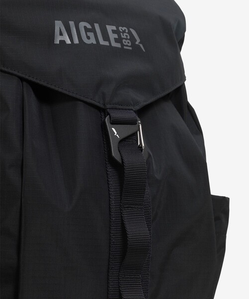 AIGLE(エーグル)の「撥水 アーバン リサイクルナイロンバックパック 26L(バックパック/リュック・レディース・ベージュ/ブラック・FREE)」の20枚目の写真