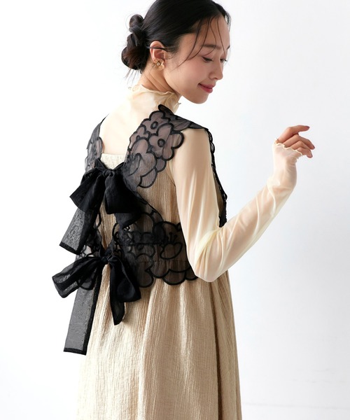 RUIRUE BOUTIQUE(ルイルエブティック)の「オケージョン 結婚式ドレス | 前後2WAY シアー リボン ジレ & リップル フレア ワンピース ドレス | パーティードレス・オケージョンドレス・お呼ばれドレス(ドレス・レディース・ブラック/ゴールド/グレー・M/S/L)」の7枚目の写真