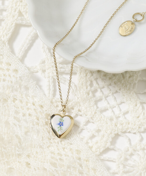 JUNCO Paris(ジュンコパリ)の「Junco Paris/ジュンコパリ vintage porcelain heart necklace / COL26P-FH01 / ヴィンテージ ハートモチーフ ロケット ネックレス(ネックレス・レディース・ブルー/レッド・ONE SIZE)」の2枚目の写真