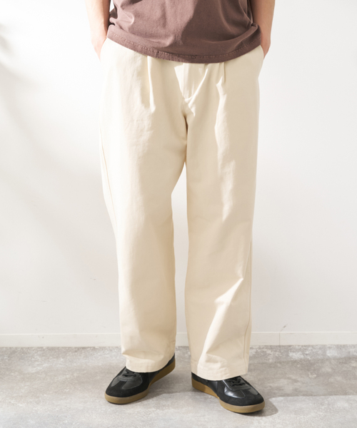 B.C STOCK(ベーセーストック)の「FORHUS ストレートイージーチノ(チノパンツ・メンズ・アイボリー/ベージュ/ネイビー・MEDIUM/LARGE)」の5枚目の写真
