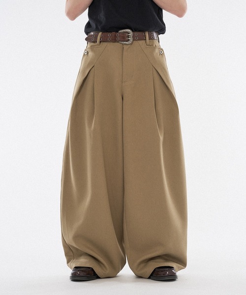 WISH FOR EVER(ウィッシュフォーエバー)の「CROSS TUCK WIDE SLACKS / クロスタックワイドスラックス(スラックス・メンズ・チャコールグレー/ベージュ/ブラウン・MEDIUM/SMALL/LARGE)」の20枚目の写真