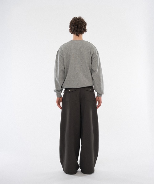 WISH FOR EVER(ウィッシュフォーエバー)の「CROSS TUCK WIDE SLACKS / クロスタックワイドスラックス(スラックス・メンズ・チャコールグレー/ベージュ/ブラウン・MEDIUM/SMALL/LARGE)」の5枚目の写真