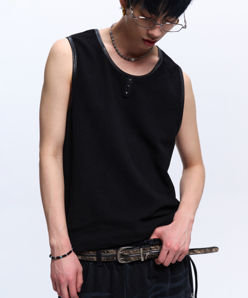 RSSC(アールエスエスシー)の「LEATHER MIXED SLEEVELESS - BLACK(Tシャツ/カットソー・レディース・その他・0/1/2)」の1枚目の写真