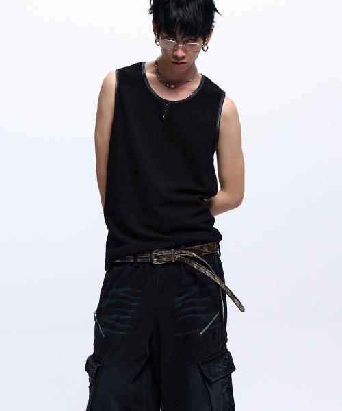 RSSC(アールエスエスシー)の「LEATHER MIXED SLEEVELESS - BLACK(Tシャツ/カットソー・レディース・その他・0/1/2)」の2枚目の写真