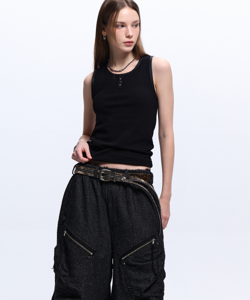 RSSC(アールエスエスシー)の「LEATHER MIXED SLEEVELESS - BLACK(Tシャツ/カットソー・レディース・その他・0/1/2)」の5枚目の写真