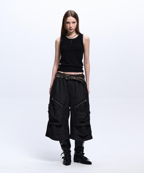 RSSC(アールエスエスシー)の「LEATHER MIXED SLEEVELESS - BLACK(Tシャツ/カットソー・レディース・その他・0/1/2)」の6枚目の写真