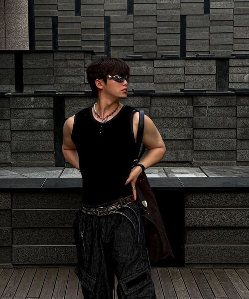 RSSC(アールエスエスシー)の「LEATHER MIXED SLEEVELESS - BLACK(Tシャツ/カットソー・レディース・その他・0/1/2)」の10枚目の写真