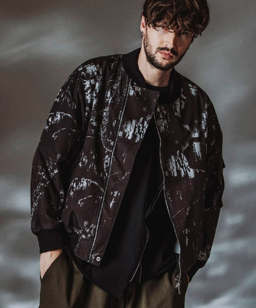 NO ID.（ノーアイディ）の「mj11497- ﾗｲﾀﾞｰｽBIG-MA-1-BLZ  ＭＡ-１ブルゾン(458006-456B)（MA-1・メンズ・ブラック/ブラック系その他・ONE SIZE）」の2枚目の写真