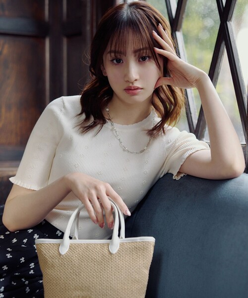 TOCCA(トッカ)の「STELLA BREEZE KNIT プルオーバー(ニット/セーター・レディース・ブラック系/ブルー系/アイボリー系・SMALL/MEDIUM)」の2枚目の写真