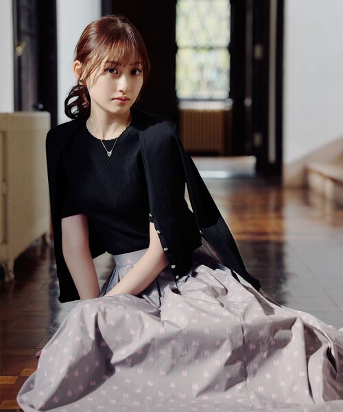 TOCCA(トッカ)の「STELLA BREEZE KNIT プルオーバー(ニット/セーター・レディース・ブラック系/ブルー系/アイボリー系・SMALL/MEDIUM)」の5枚目の写真