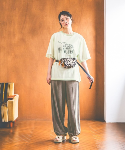 niko and...(ニコアンド)の「2WAYチュールレイヤーTシャツ(Tシャツ/カットソー・レディース・オフホワイト/ブラック/ホワイト・MEDIUM/LARGE)」の19枚目の写真