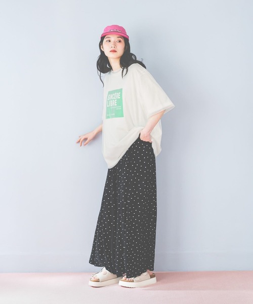 niko and...(ニコアンド)の「2WAYチュールレイヤーTシャツ(Tシャツ/カットソー・レディース・オフホワイト/ブラック/ホワイト・MEDIUM/LARGE)」の7枚目の写真