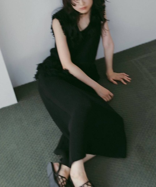 anuke（アンヌーク）の「Crochet Knit Skirt 62610804（スカート・メンズ・ブラック/オフホワイト・36/38）」の8枚目の写真