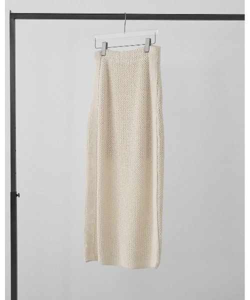 anuke（アンヌーク）の「Crochet Knit Skirt 62610804（スカート・メンズ・ブラック/オフホワイト・36/38）」の3枚目の写真