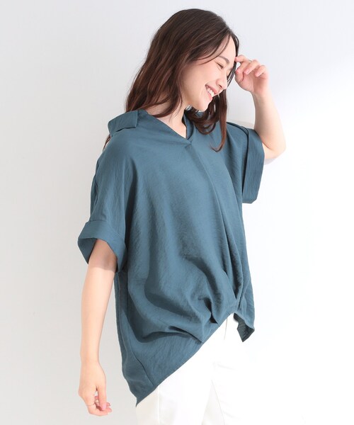 SHOO・LA・RUE(シューラルー)の「【ひんやり/S-LL/洗濯機可】インせず着られる 裾タック スキッパーシャツ(シャツ/ブラウス・レディース・ブラウン系/ブラック/ブルーグリーン/ナチュラル・03/02/04/01)」の6枚目の写真