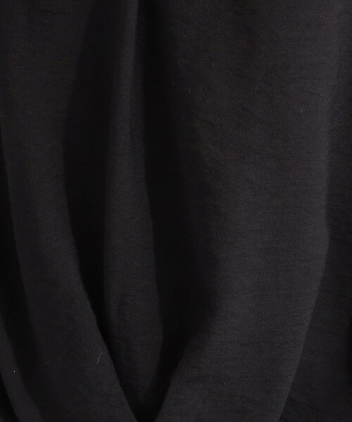 SHOO・LA・RUE(シューラルー)の「【ひんやり/S-LL/洗濯機可】インせず着られる 裾タック スキッパーシャツ(シャツ/ブラウス・レディース・ブラウン系/ブラック/ブルーグリーン/ナチュラル・03/02/04/01)」の22枚目の写真