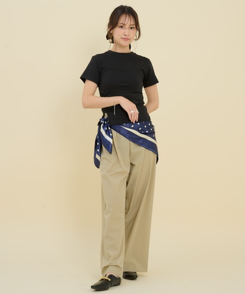 FMiBL(ファミル)の「スリットTシャツ(Tシャツ/カットソー・レディース・ホワイト/ブラック・FREE)」の12枚目の写真