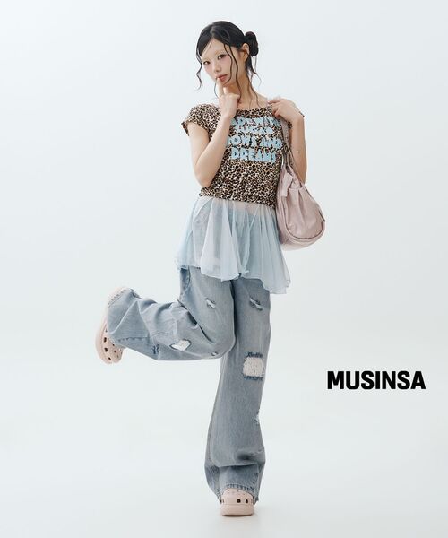 YOUHEE(ユヒ)の「LEOPARD LETTERING T-SHIRTS_BROWN(Tシャツ/カットソー・レディース・その他・FREE)」の9枚目の写真