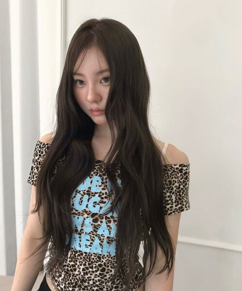 YOUHEE(ユヒ)の「LEOPARD LETTERING T-SHIRTS_BROWN(Tシャツ/カットソー・レディース・その他・FREE)」の10枚目の写真