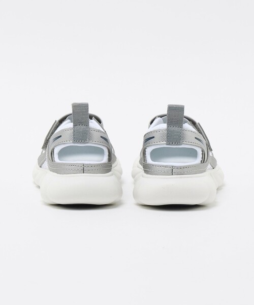 NEW BALANCE(ニューバランス)の「【WEB限定】<New Balance> 230 Hook and Loop サンダル / キッズ 17cm-21cm(サンダル・キッズ・シルバー/ブラック・19cm/20cm/17cm/21cm/18cm)」の6枚目の写真