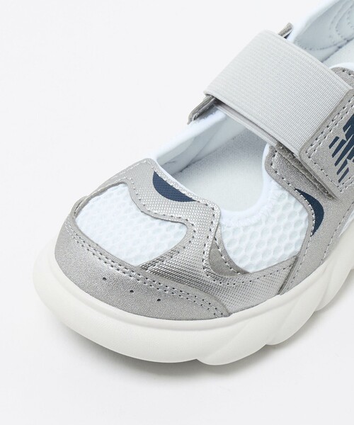 NEW BALANCE(ニューバランス)の「【WEB限定】<New Balance> 230 Hook and Loop サンダル / キッズ 17cm-21cm(サンダル・キッズ・シルバー/ブラック・19cm/20cm/17cm/21cm/18cm)」の9枚目の写真