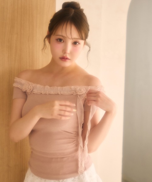 miune（ミューヌ）の「ローズフリルオフショルトップス（ニット/セーター・レディース・ピンク/アイボリー・FREE）」の19枚目の写真