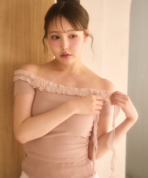 miune（ミューヌ）の「ローズフリルオフショルトップス（ニット/セーター・レディース・ピンク/アイボリー・FREE）」の22枚目の写真