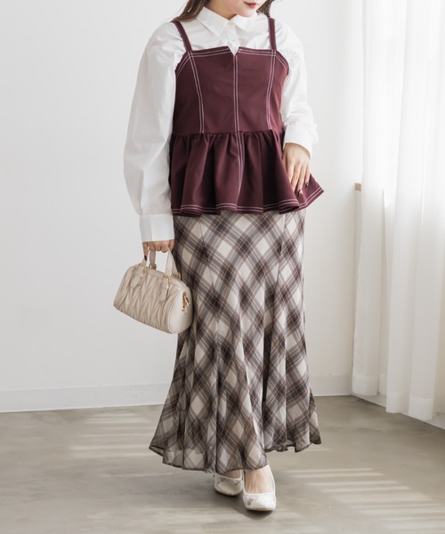 CLETTE（クレット）の「CLETTEオリジナルステッチラインペプラムビスチェ（その他トップス・レディース・ブラック/ライトベージュ/レッド・4L/3L/LL）」の7枚目の写真
