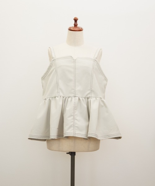 CLETTE（クレット）の「CLETTEオリジナルステッチラインペプラムビスチェ（その他トップス・レディース・ブラック/ライトベージュ/レッド・4L/3L/LL）」の8枚目の写真