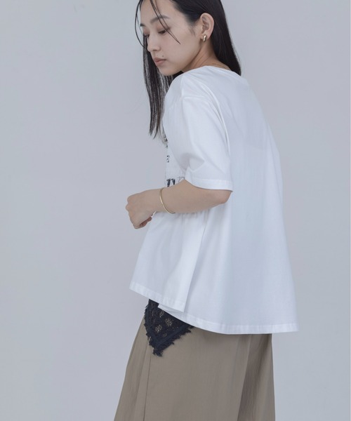 Eimee Law（エイミーロウ）の「ロゴプリント シャーリングTシャツ（Tシャツ/カットソー・レディース・ブラウン/ブラック/オフホワイト・FREE）」の8枚目の写真