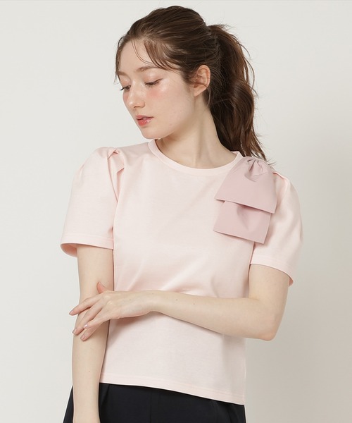 SWINGLE（スウィングル）の「【5/8(Fri)発売】ショルダーリボンカットソー（Tシャツ/カットソー・レディース・ピンク/オフホワイト/ブラック/ネイビー・FREE）」の4枚目の写真