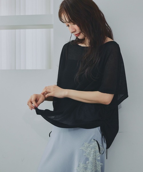 mysty woman(ミスティウーマン)の「リネン混ドロストシアーニット 798488(ニット/セーター・レディース・オフホワイト/ブルー/ブラック・FREE)」の11枚目の写真