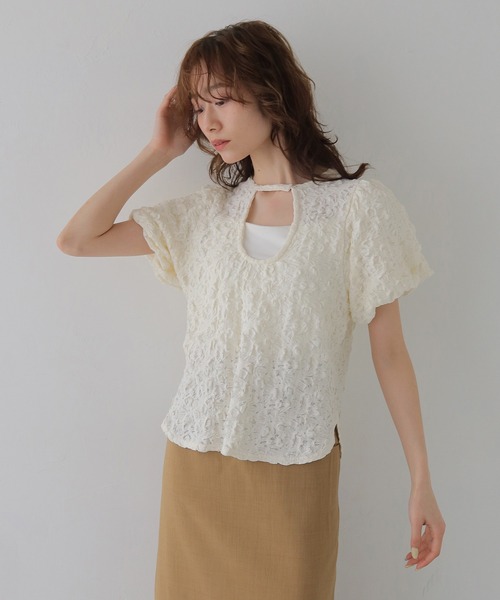 CLEIO（クレイオ）の「【CLEIO】ふくれジャガード２WAYパフスリーブプルオーバー BUBBLE JACQUARD 2WAY PUFF SLEEVE PULLOVER（Tシャツ/カットソー・レディース・アイボリー/チャコールグレー/ブラウン・FREE）」の6枚目の写真