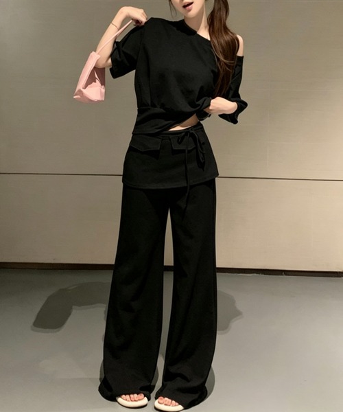 AMAJI(アマジ)の「アシンメトリー 半袖 Tシャツ + パンツ セットアップ(セットアップ・レディース・カーキ/グレー/ブラック・FREE)」の2枚目の写真