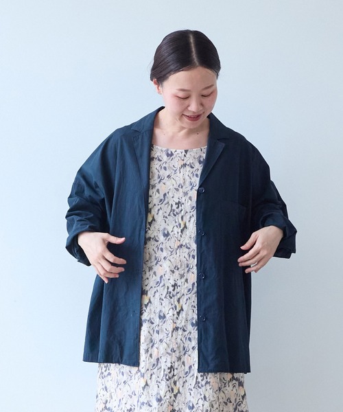 yuni(ユニ )の「washer R/Cotton tailored shirts(テーラードジャケット・レディース・ネイビー・FREE)」の6枚目の写真