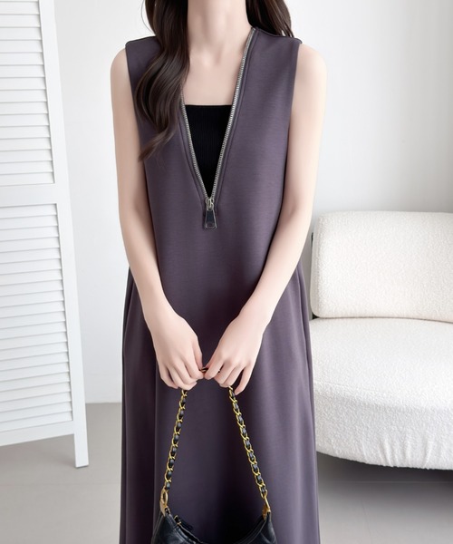 ABITOKYO(アビトーキョー)の「ジップアップVネックジャンパースカート(ジャンパースカート・レディース・カーキ/ブラック/チャコールグレー・M/L)」の20枚目の写真