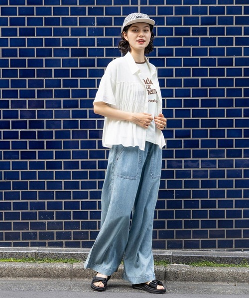 niko and...(ニコアンド)の「フロントシャーリングシャツ(シャツ/ブラウス・レディース・セージグリーン/オフホワイト/ダークブラウン/オレンジ・MEDIUM/LARGE)」の6枚目の写真