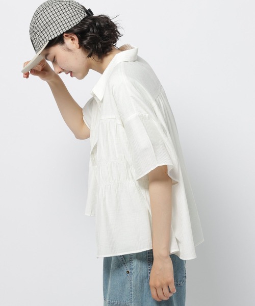 niko and...(ニコアンド)の「フロントシャーリングシャツ(シャツ/ブラウス・レディース・セージグリーン/オフホワイト/ダークブラウン/オレンジ・MEDIUM/LARGE)」の11枚目の写真