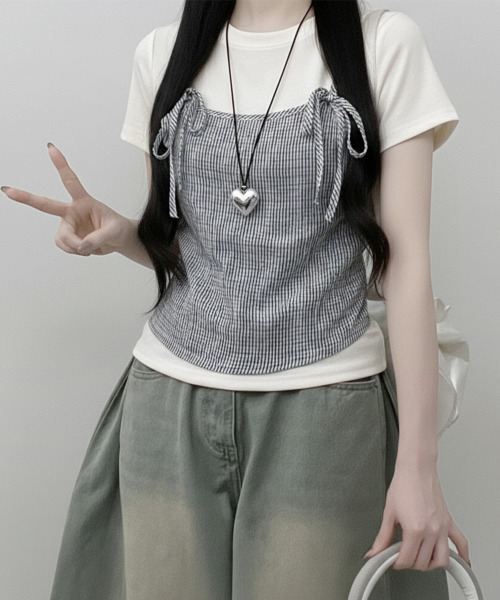 VIVID LADY(ビビッドレディー)の「チェックキャミトップレイヤード風 半袖Tシャツ(Tシャツ/カットソー・レディース・グレー/アイボリー・FREE)」の9枚目の写真