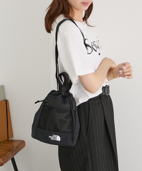 THE NORTH FACE(ザノースフェイス)の「【THE NORTH FACE】LINDEN MESH BUCKET BAG MINI NN2PR82(ショルダーバッグ・レディース・ブラック/アイボリー・FREE)」の1枚目の写真