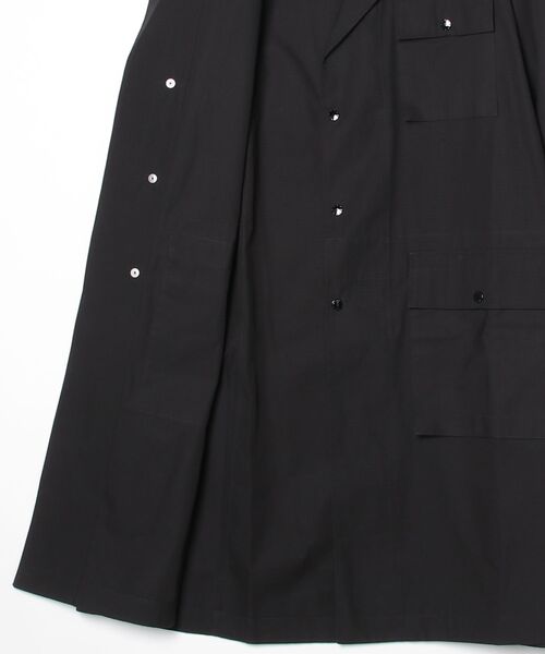 TATRAS CONCEPT STORE(タトラスコンセプトストア)の「3MAN(スリーマン) CARGO WORK COAT(その他アウター・メンズ・ブラック・L)」の2枚目の写真