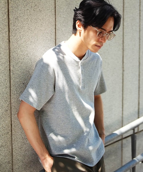 jiggys shop(ジギーズショップ)の「オーガニックコットン ワッフルサーマル ヘンリーネック 半袖Tシャツ カットソー(Tシャツ/カットソー・メンズ・杢グレー/ホワイト/ブラック・LARGE/MEDIUM/X-LARGE)」の10枚目の写真