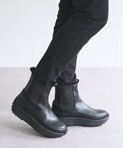 BEARDSLEY(ビアズリー)の「レザーサイドゴアショートブーツ(ブーツ・レディース・ブラック・25cm/24.5cm/24cm/23cm/22.5cm/23.5cm)」の6枚目の写真
