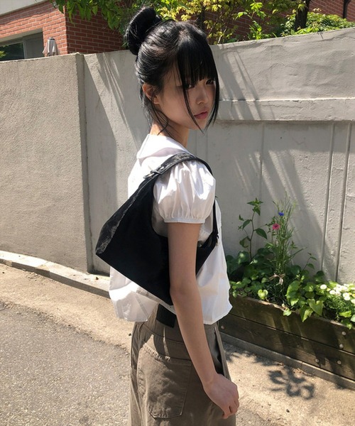 STAY MOTION（ステイモーション）の「【WEB限定】丸襟パフスリーブ小花柄ブラウス［骨格ウェーブ／フェミニン／ガーリー／韓国ファッション］（シャツ/ブラウス・レディース・オフホワイト/ホワイト系その他・F）」の9枚目の写真