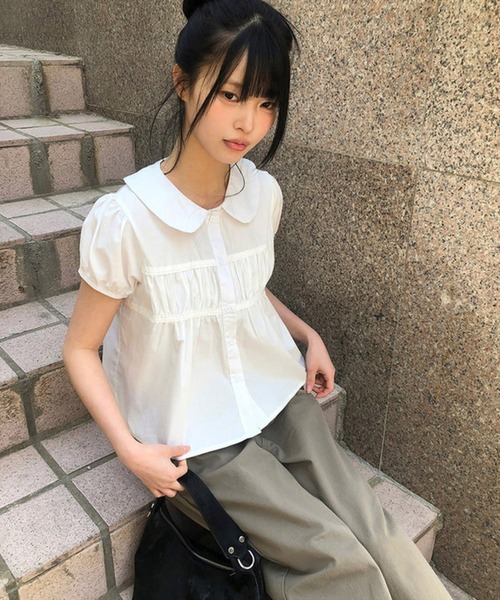 STAY MOTION（ステイモーション）の「【WEB限定】丸襟パフスリーブ小花柄ブラウス［骨格ウェーブ／フェミニン／ガーリー／韓国ファッション］（シャツ/ブラウス・レディース・オフホワイト/ホワイト系その他・F）」の11枚目の写真