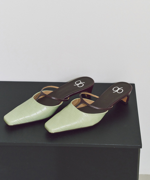 GRISE(グリーズ)の「《WEB+一部店舗限定》BOBMARY×GRISE3.5cmTストラップミュール(パンプス・レディース・モスグリーン/ブルー系その他/ブラウン・MEDIUM/X-LARGE/LARGE/SMALL)」の9枚目の写真