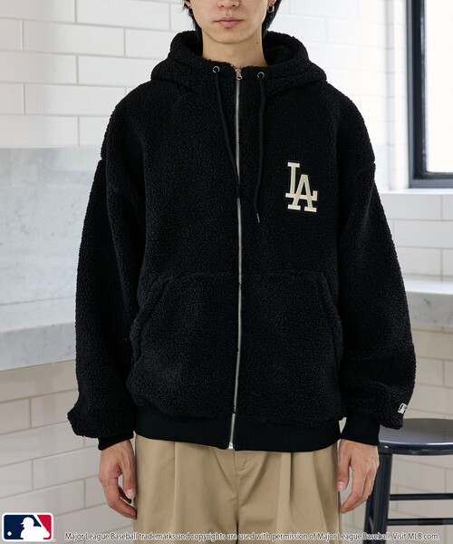 PUBLUX(パブリュクス)の「PUBLUX/パブリュクス 別注 MLB ボア フーディー 限定展開(パーカー・メンズ・ブラック/ベージュ/ネイビー/ブラウン・SMALL/LARGE/MEDIUM)」の8枚目の写真