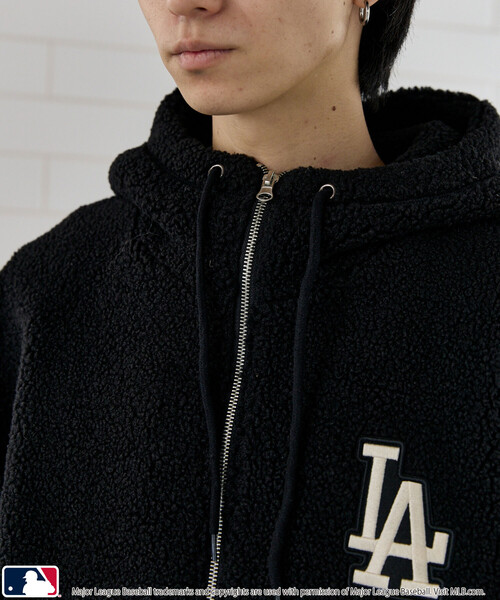 PUBLUX(パブリュクス)の「PUBLUX/パブリュクス 別注 MLB ボア フーディー 限定展開(パーカー・メンズ・ブラック/ベージュ/ネイビー/ブラウン・SMALL/LARGE/MEDIUM)」の17枚目の写真